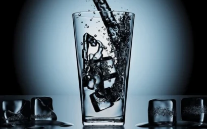 Lien entre hydratation et sommeil : l'eau nous aide-t-elle à dormir ?